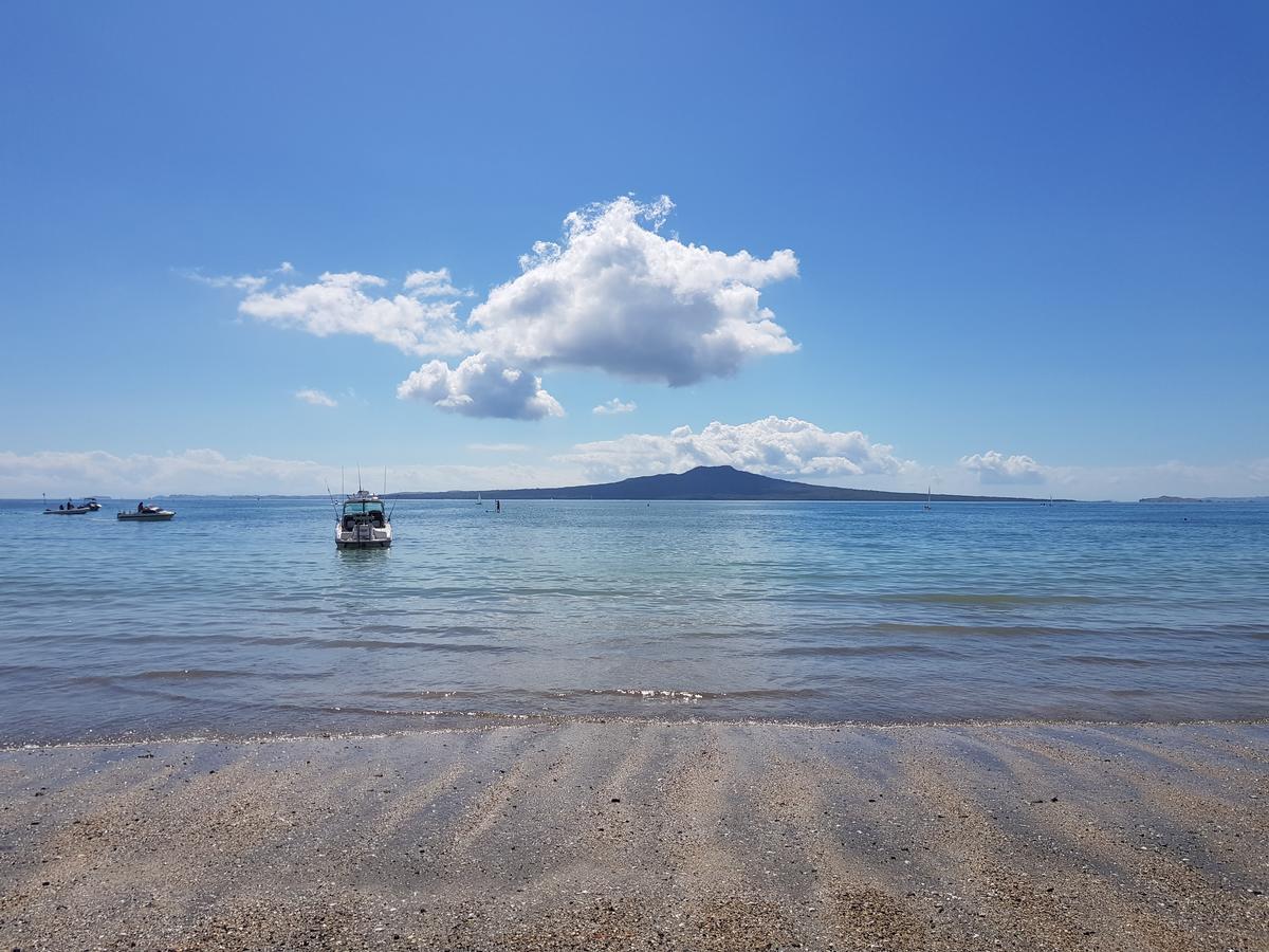 Takapuna Beach Accommodation Окленд Экстерьер фото